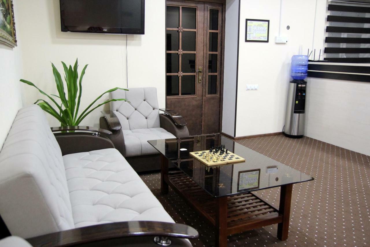Hotel Aral Noukous Extérieur photo