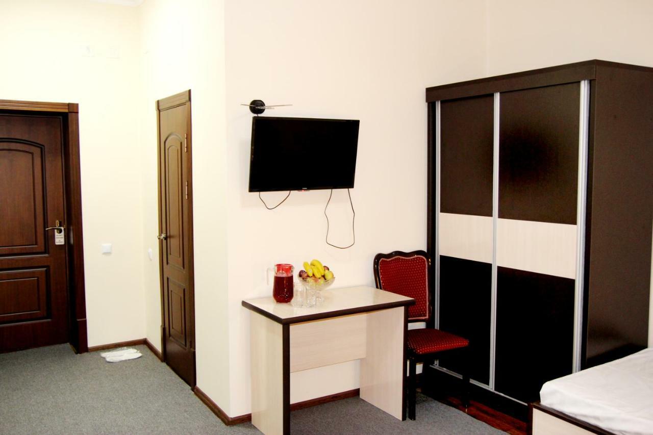 Hotel Aral Noukous Extérieur photo
